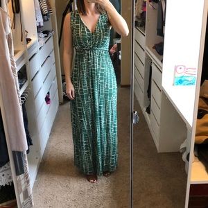 Maternity maxi dress